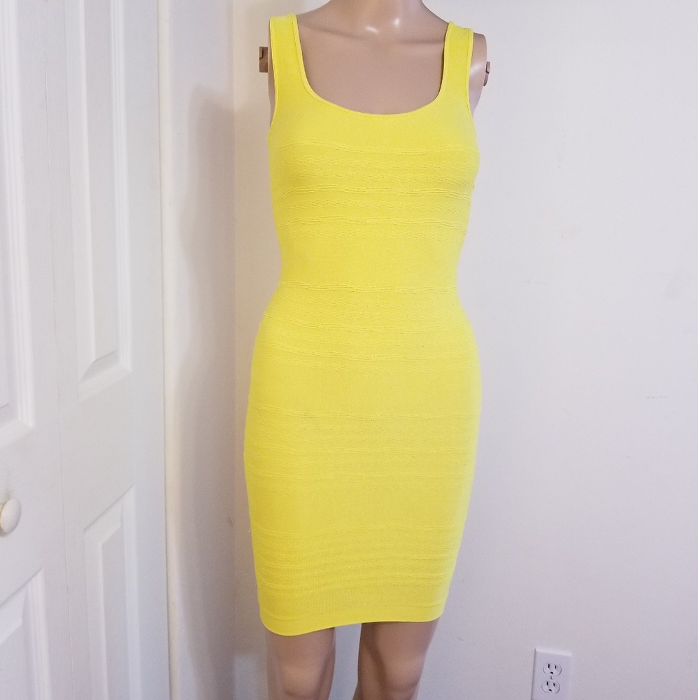 Bebe dress